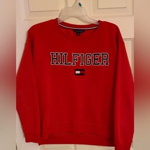 Tommy Hilfiger very good like new condition crew neck shirt
